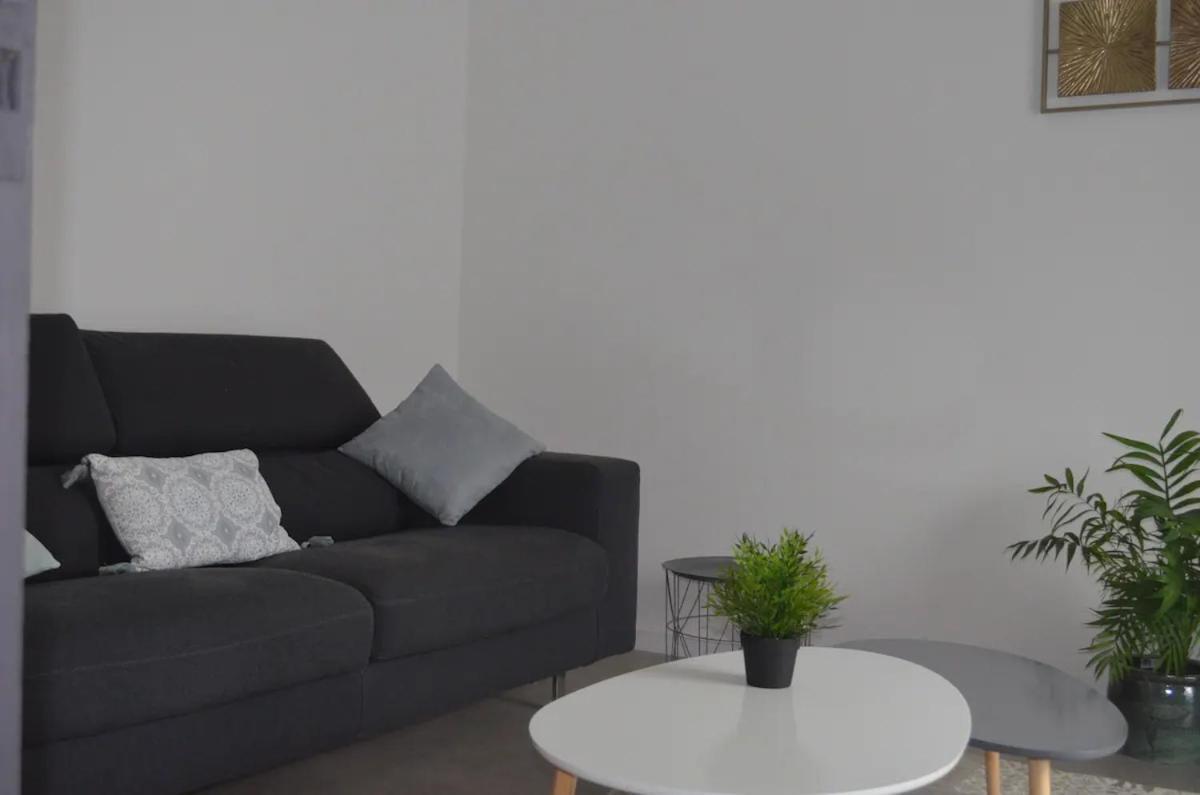 Agreable Maison Petit Jardin A 7 Minutes De Reims Pargny-les-Reims Exterior photo